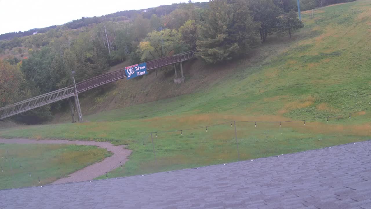 Highlands Chalet webcam at Afton Alps
