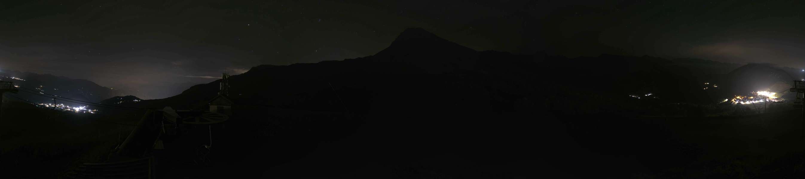 Top of Echaux webcam at Albiez Montrond