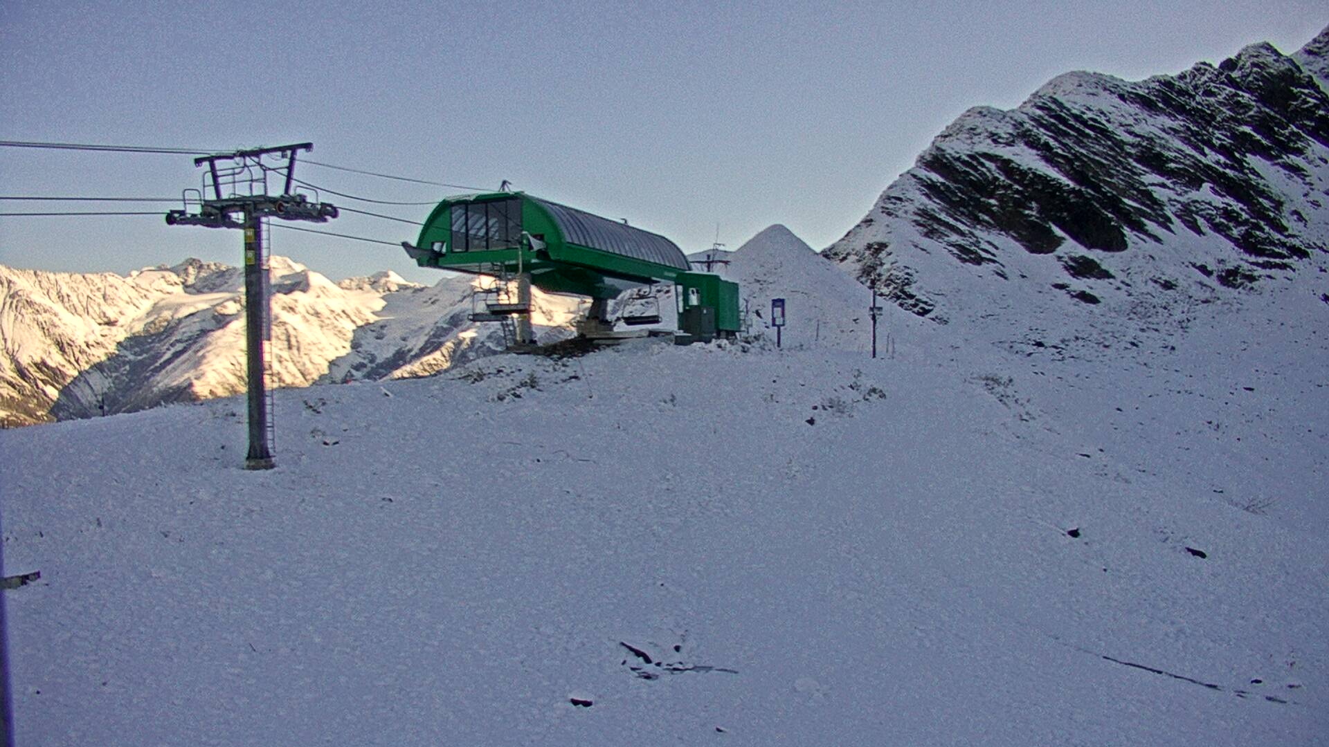 Top of Glacier Bowl Express webcam at Alyeska