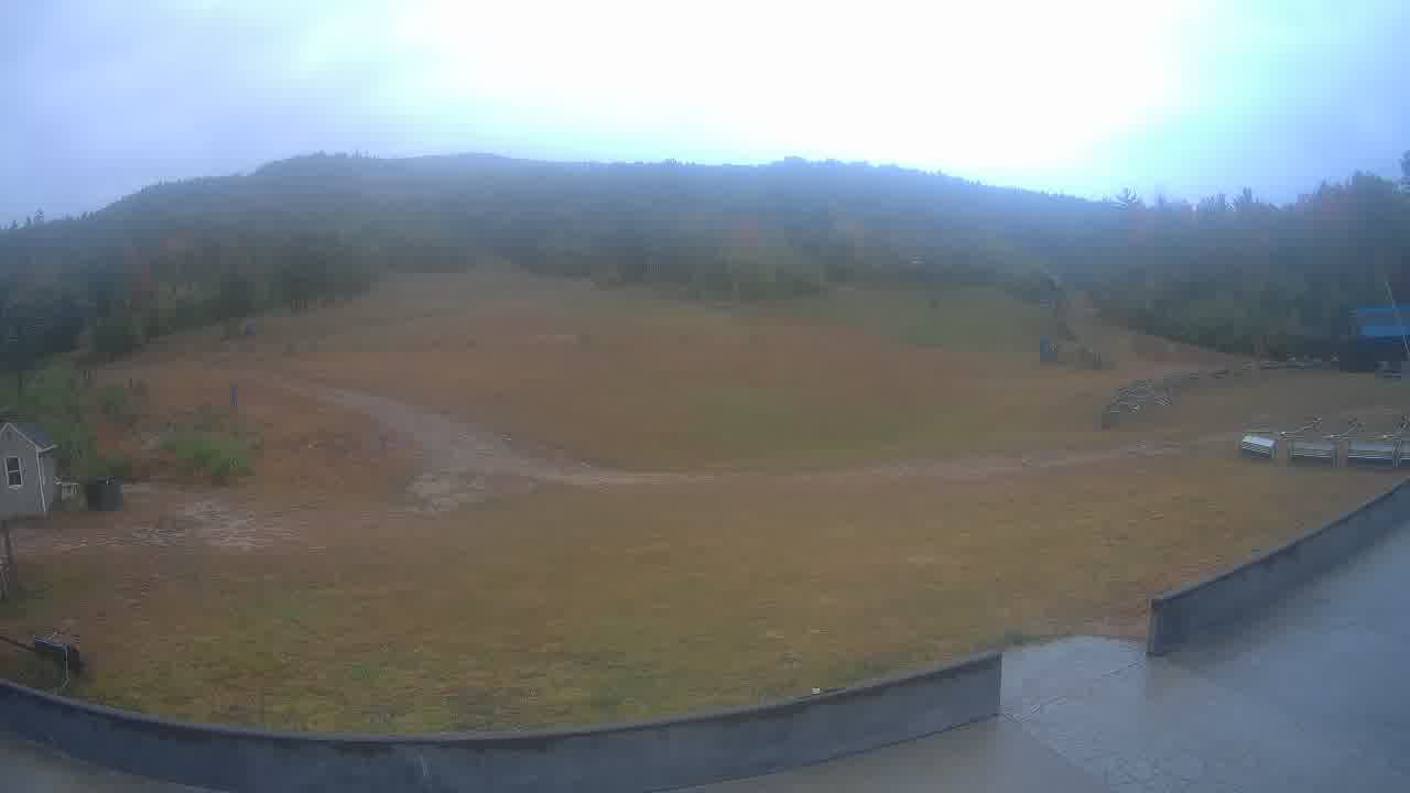 Bear Peak Base Area webcam at Attitash