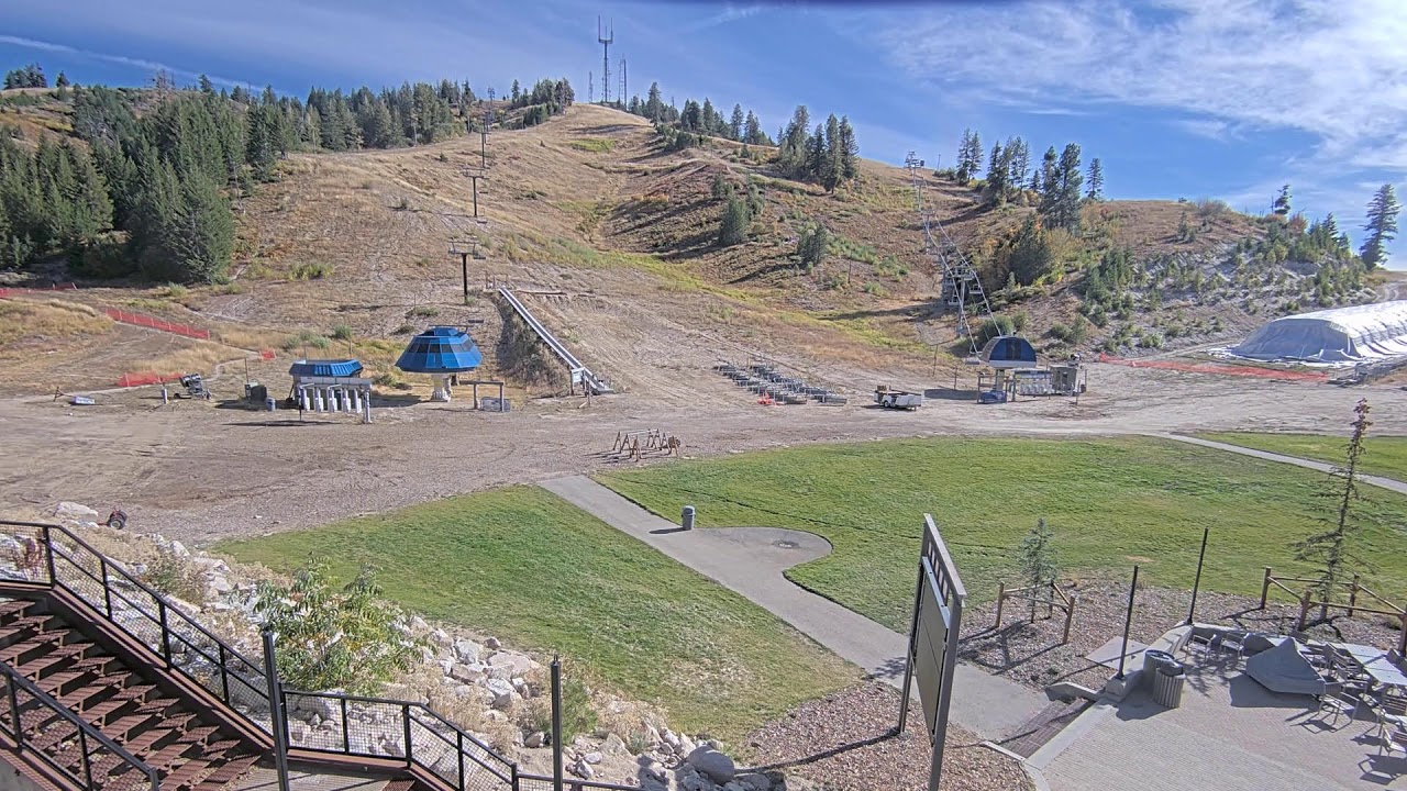 Bogus Basin J.R. Simplot Base Area webcam