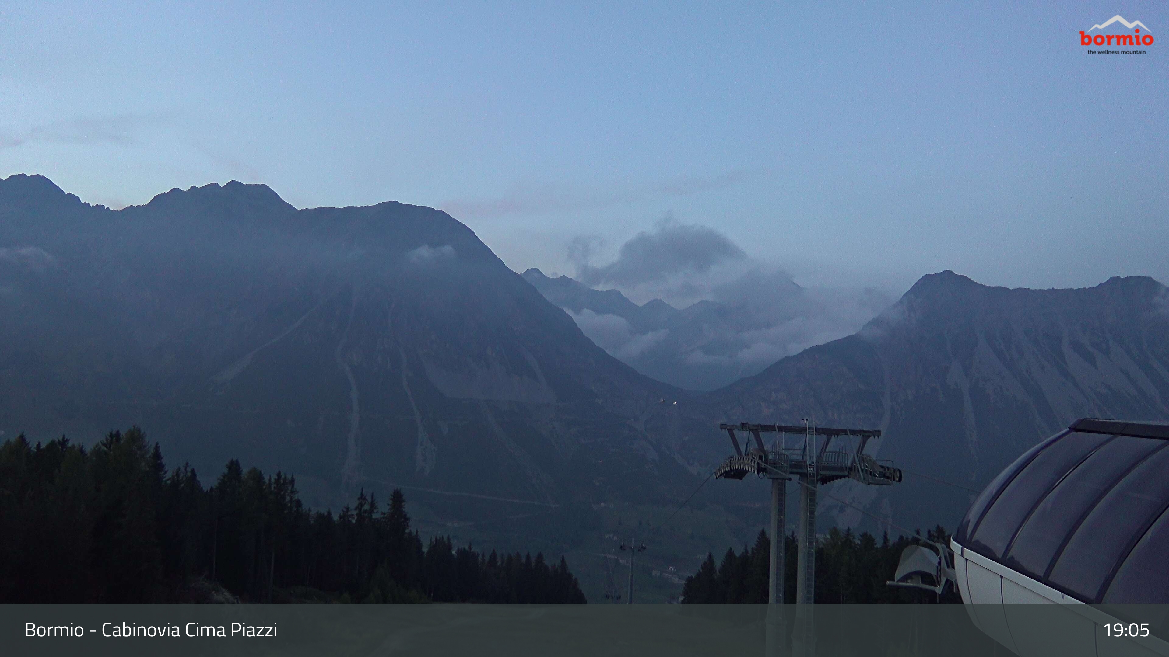 Cima Piazzi Gondola webcam at Bormio