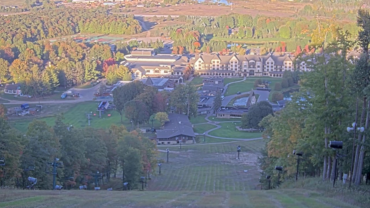 Hemlock webcam at Boyne Mountain