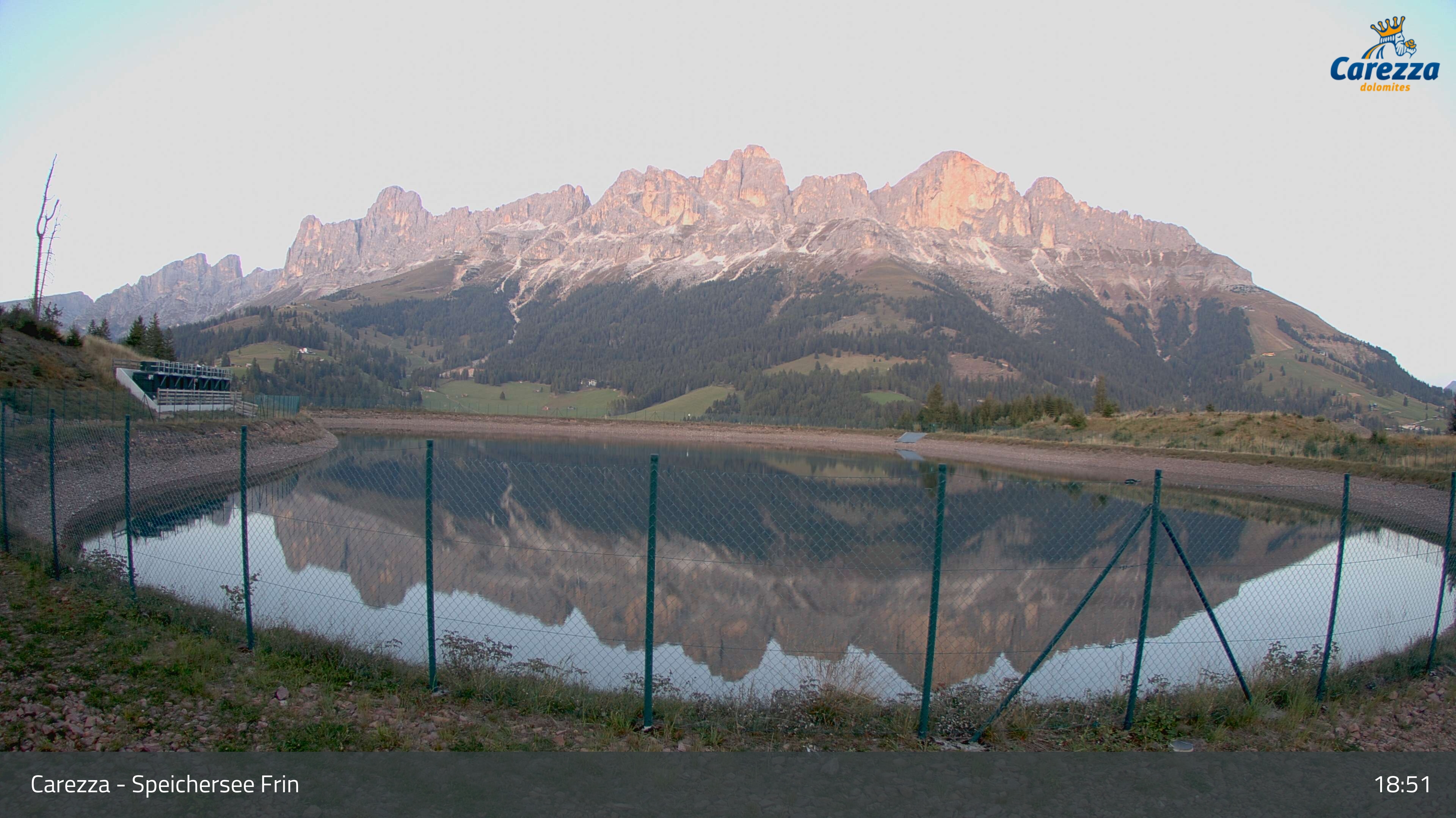 Frin Lake webcam at Carezza