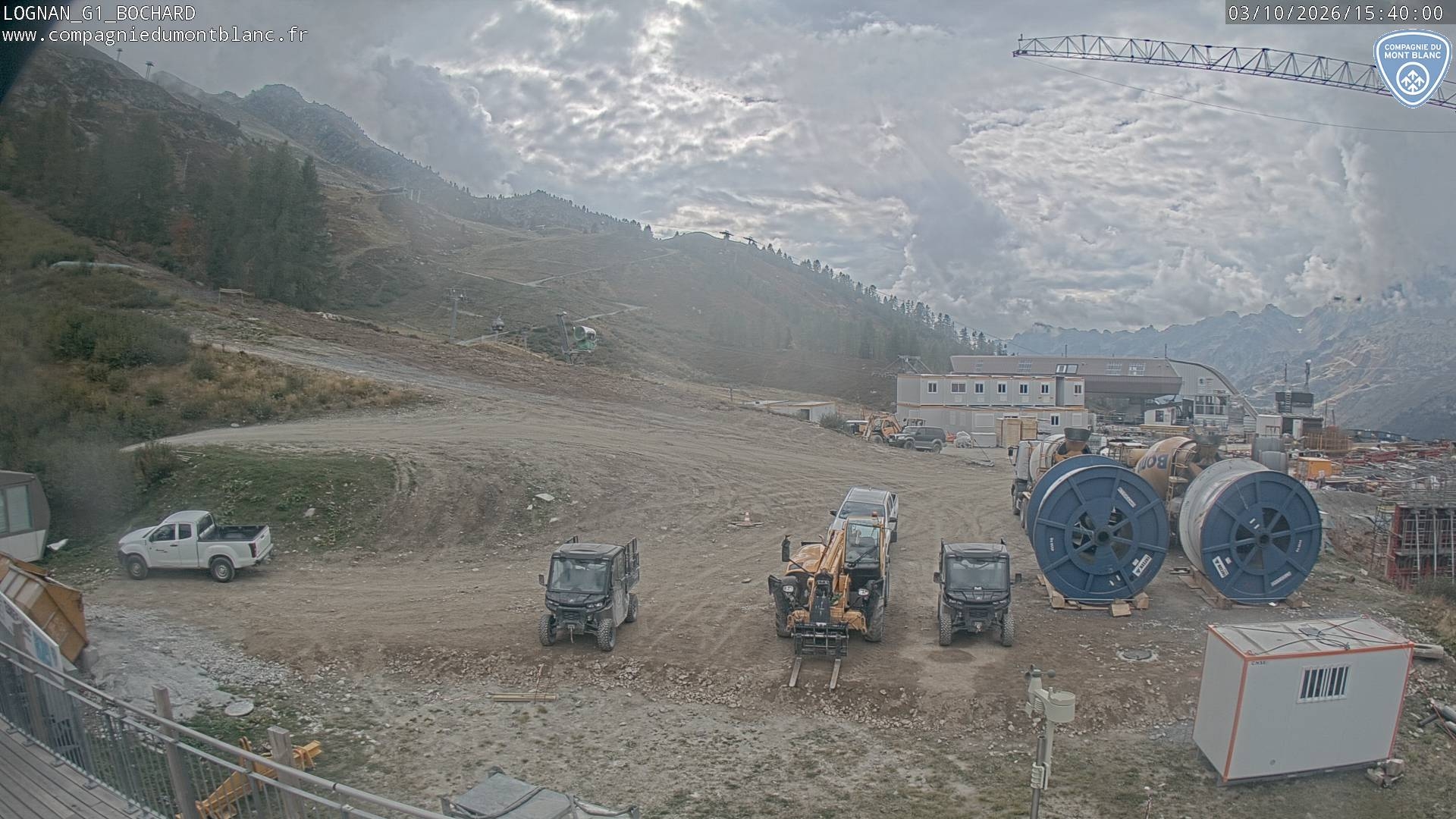 Grands Montets - Bottom of Bochard gondola webcam at Chamonix