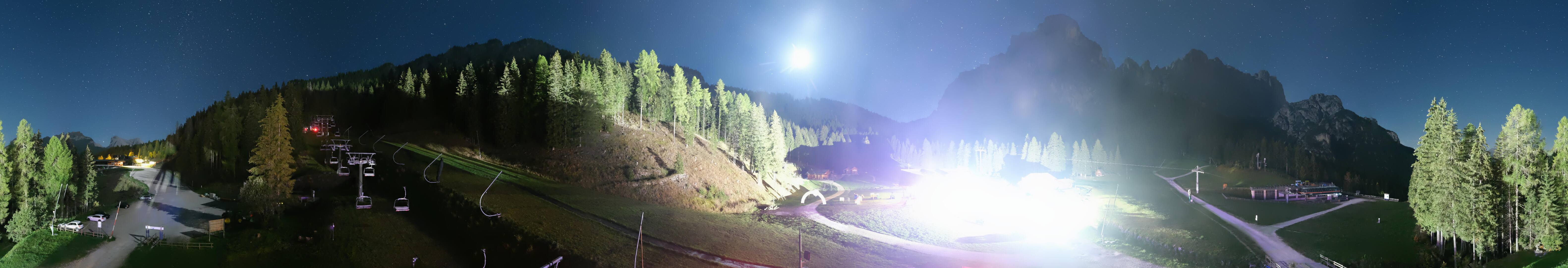 Piani di Pezze webcam at Civetta