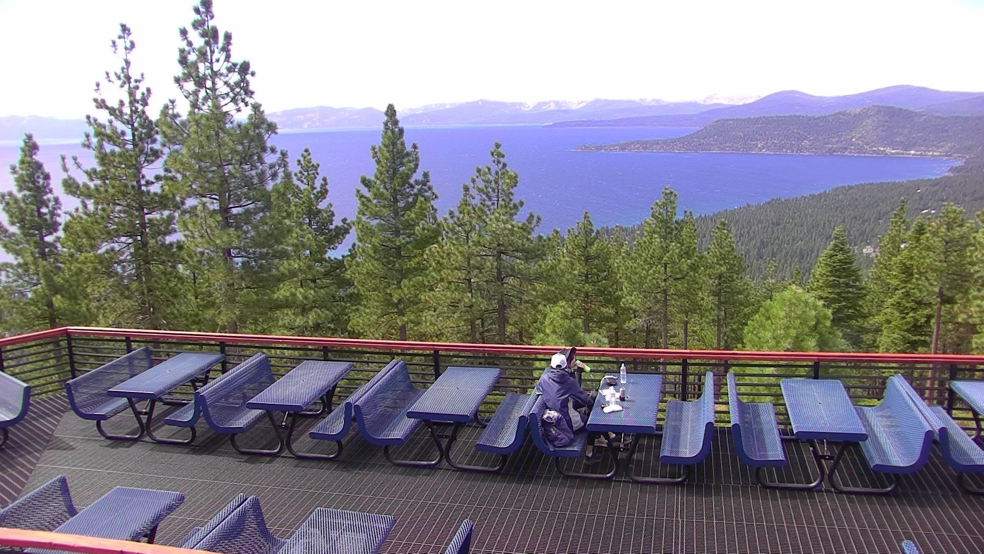 Diamond Peak Cam 1 webcam at Diamond Peak Lake Tahoe
