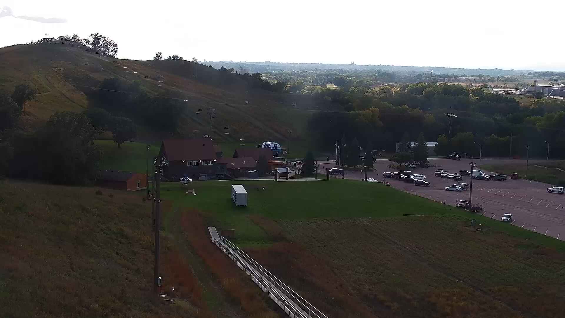 Lodge and Hill webcam at Great Bear
