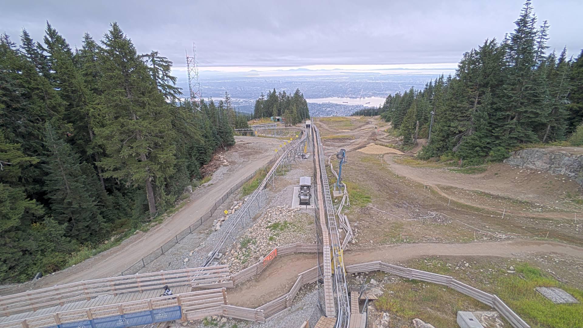 Photo webcam at Grouse Mountain