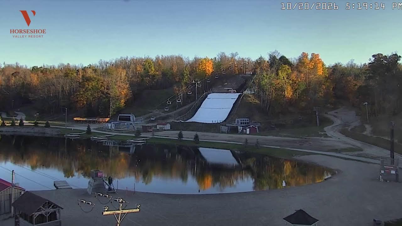 Cam 2 webcam at Horseshoe Resort