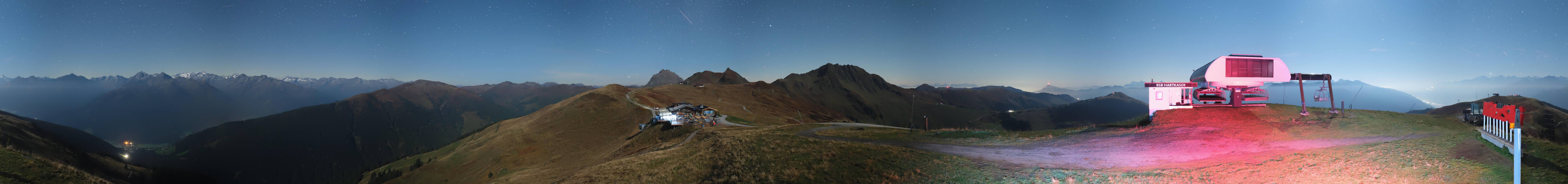 Panorama Alm - Pass Thurn - Top of Hartkaser webcam at Kitzbuhel