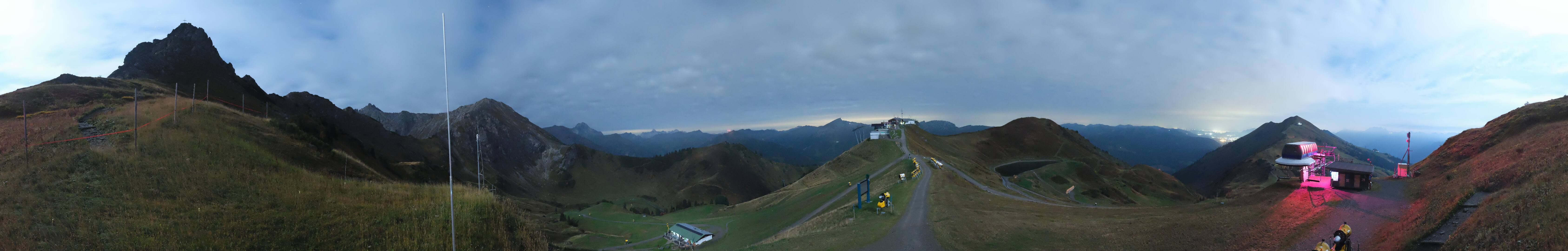 Top of Zweilanderbahn webcam at Kleinwalsertal