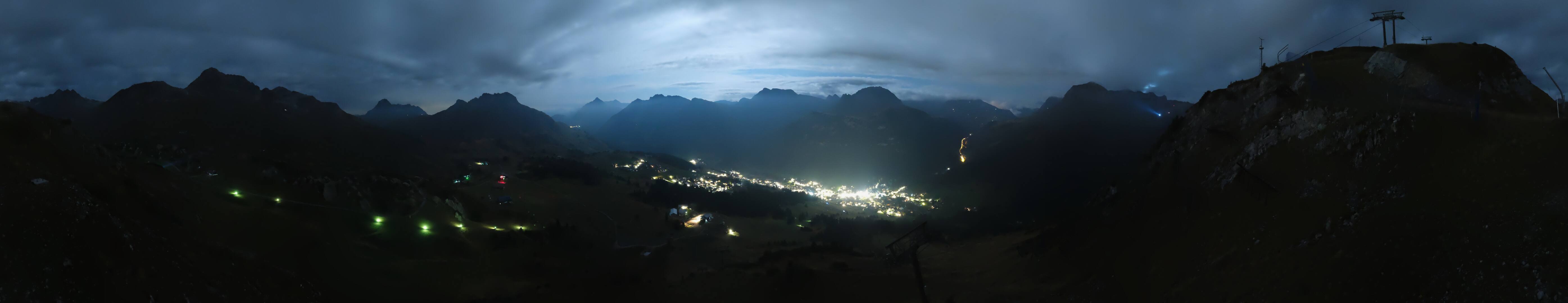 Kriegerhornbahn webcam at Lech Zurs