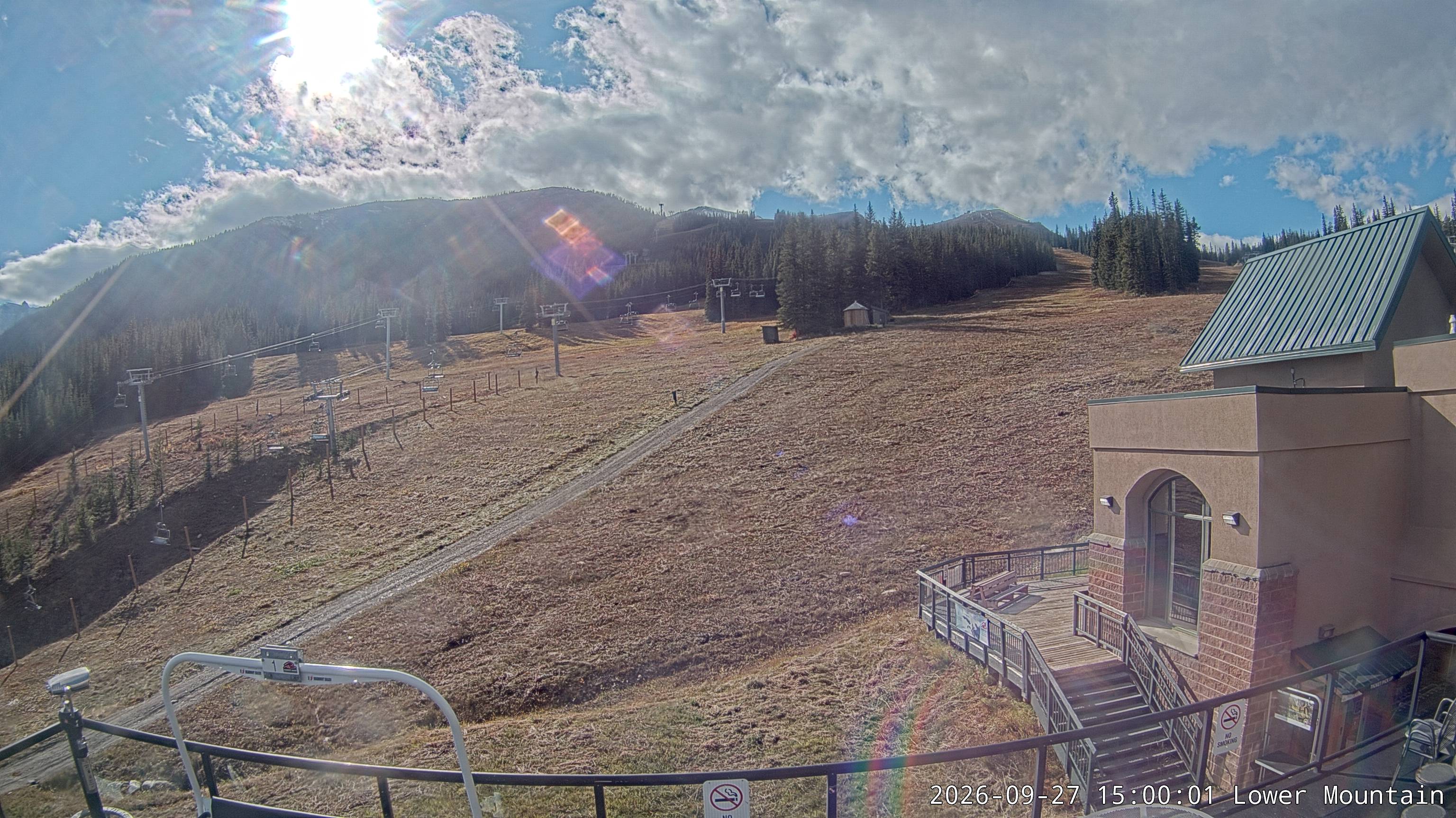 Lower Mountain webcam at Marmot Basin