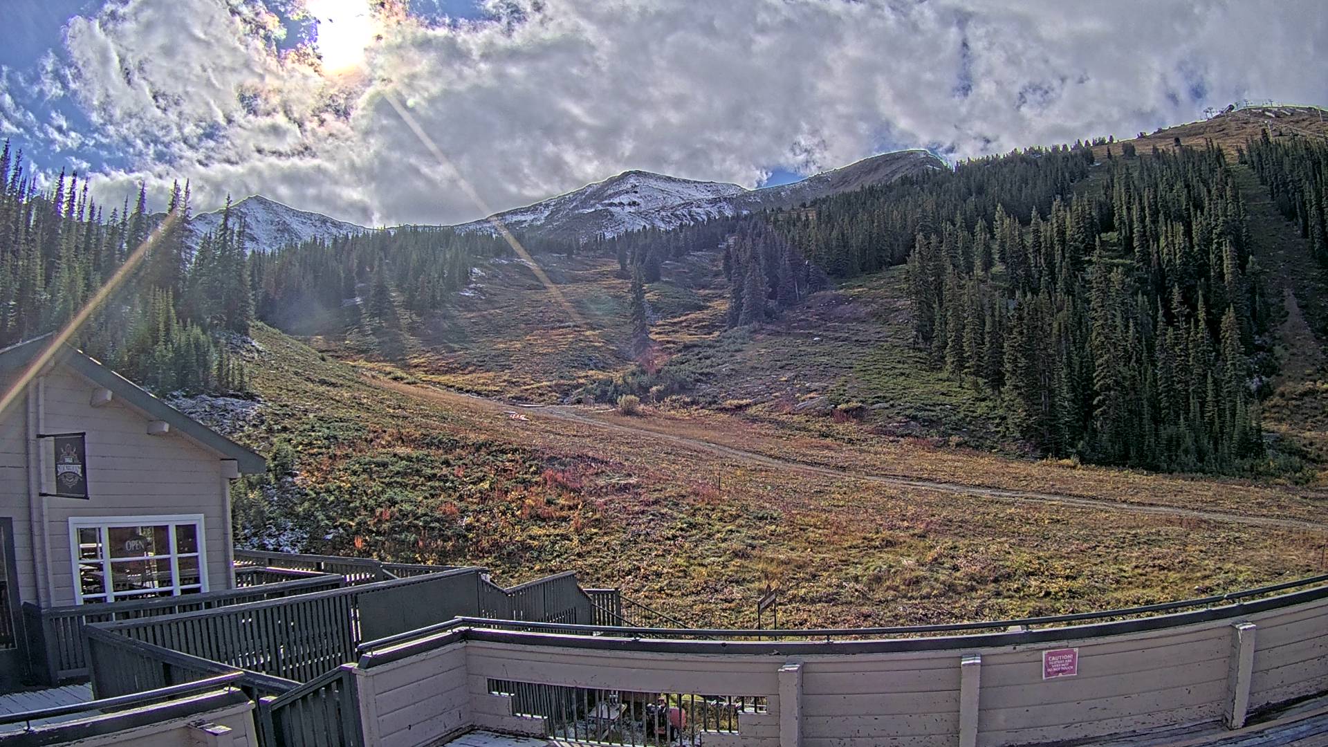 Middle Mountain webcam at Marmot Basin