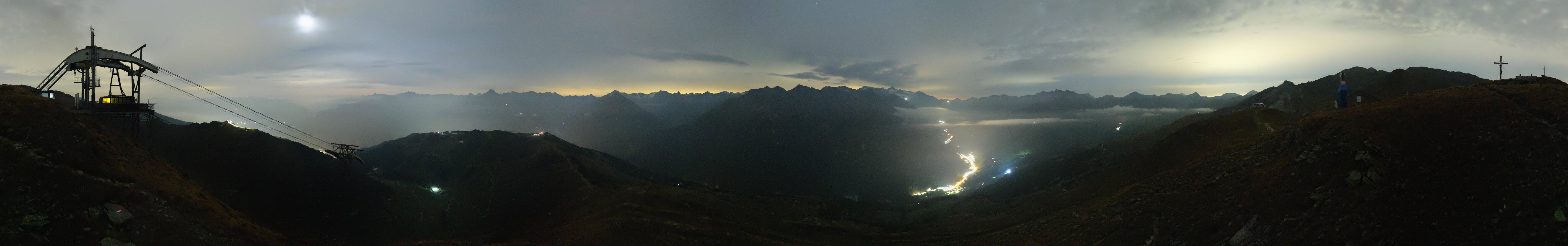 Wanglspitz, Tuxertal - Top of Minilift webcam at Mayrhofen