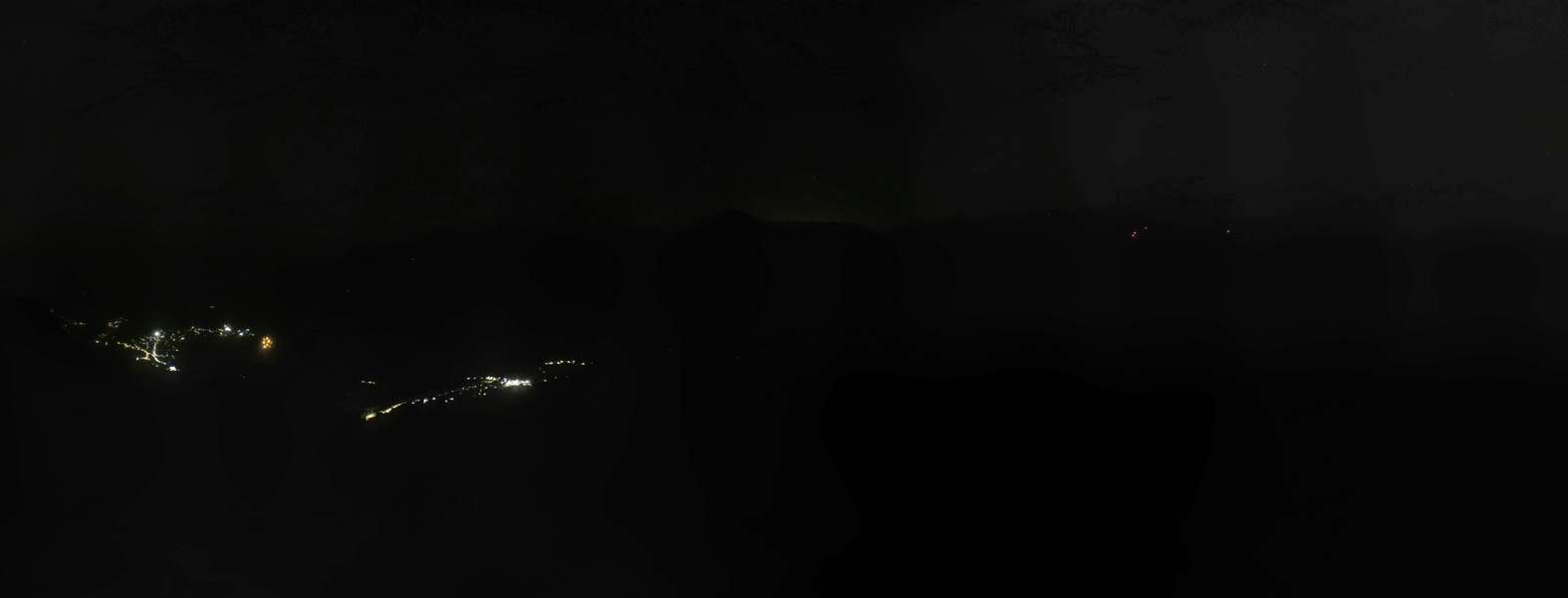 Top of Tougnete 2 / St-Martin Express webcam at Meribel