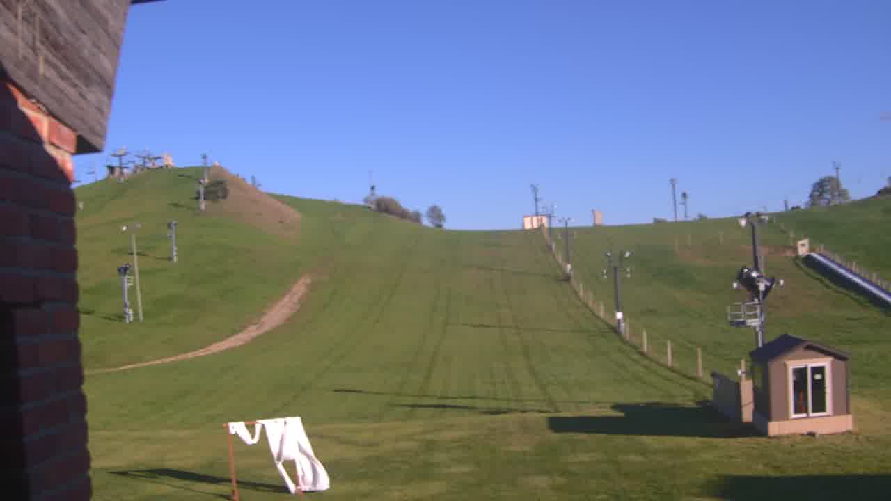 Lodge webcam at Mt. Brighton
