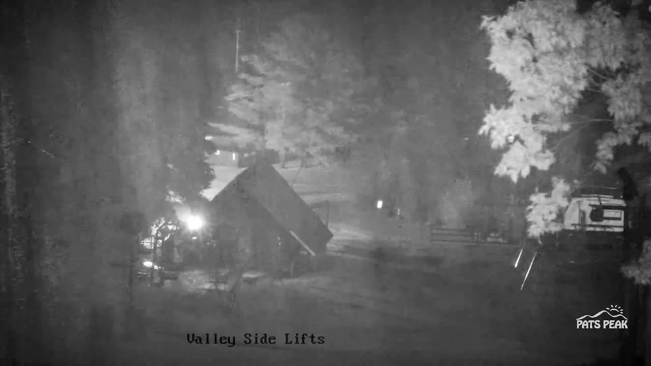 Turbulence Park webcam at Pats Peak