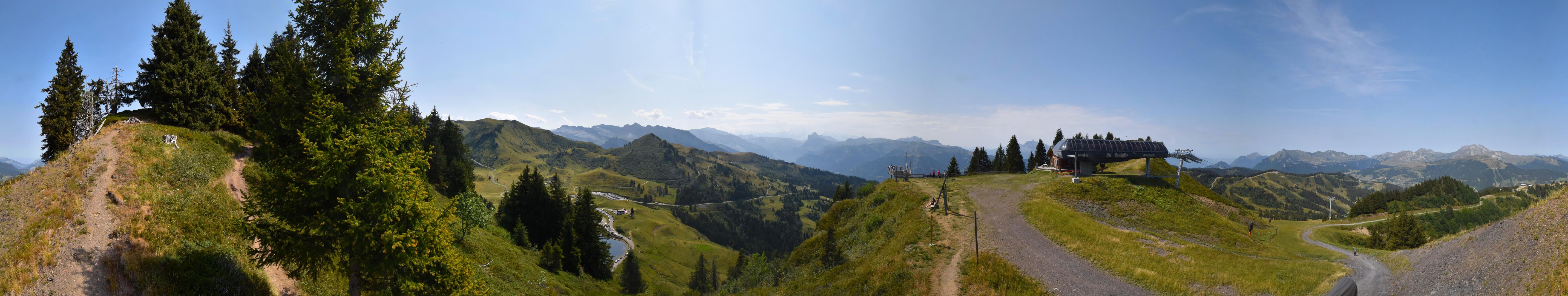 Portes du soleil - Les Gets webcam at Portes du soleil