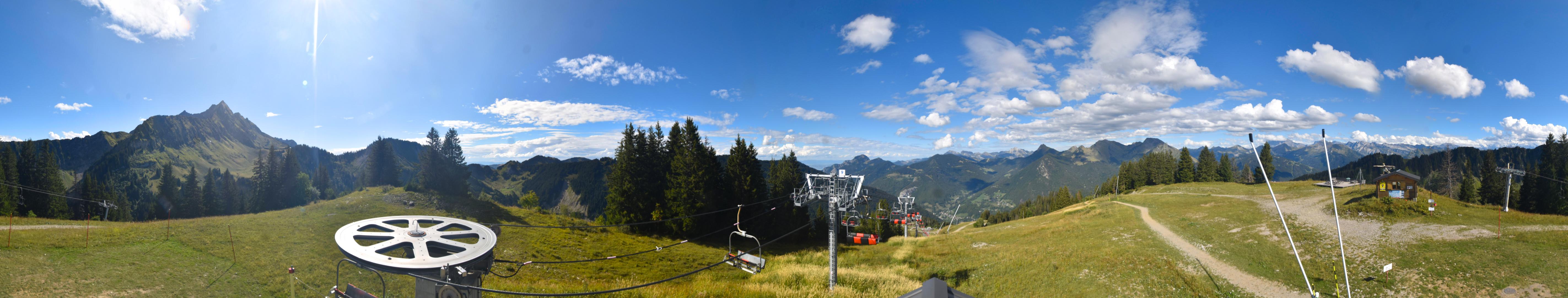 Roc d'Enfer webcam at Saint Jean d\'Aulps