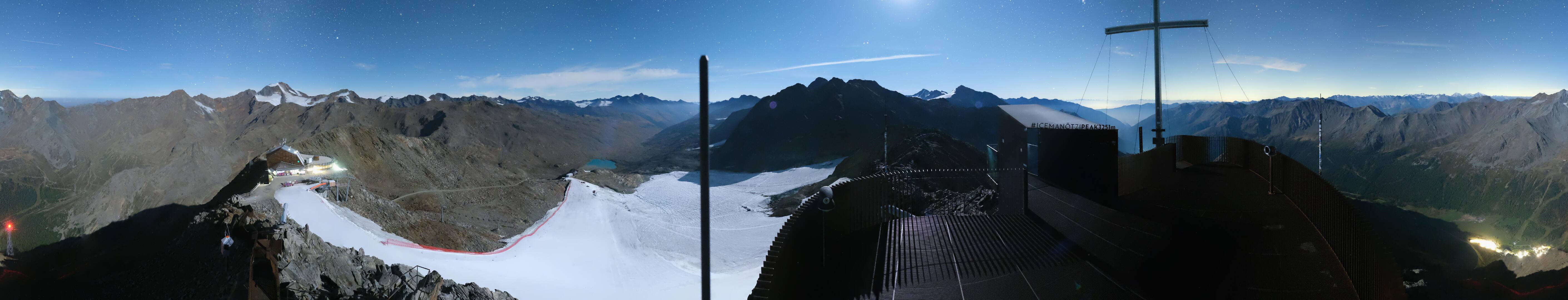 Grawand webcam at Schnalstal Glacier