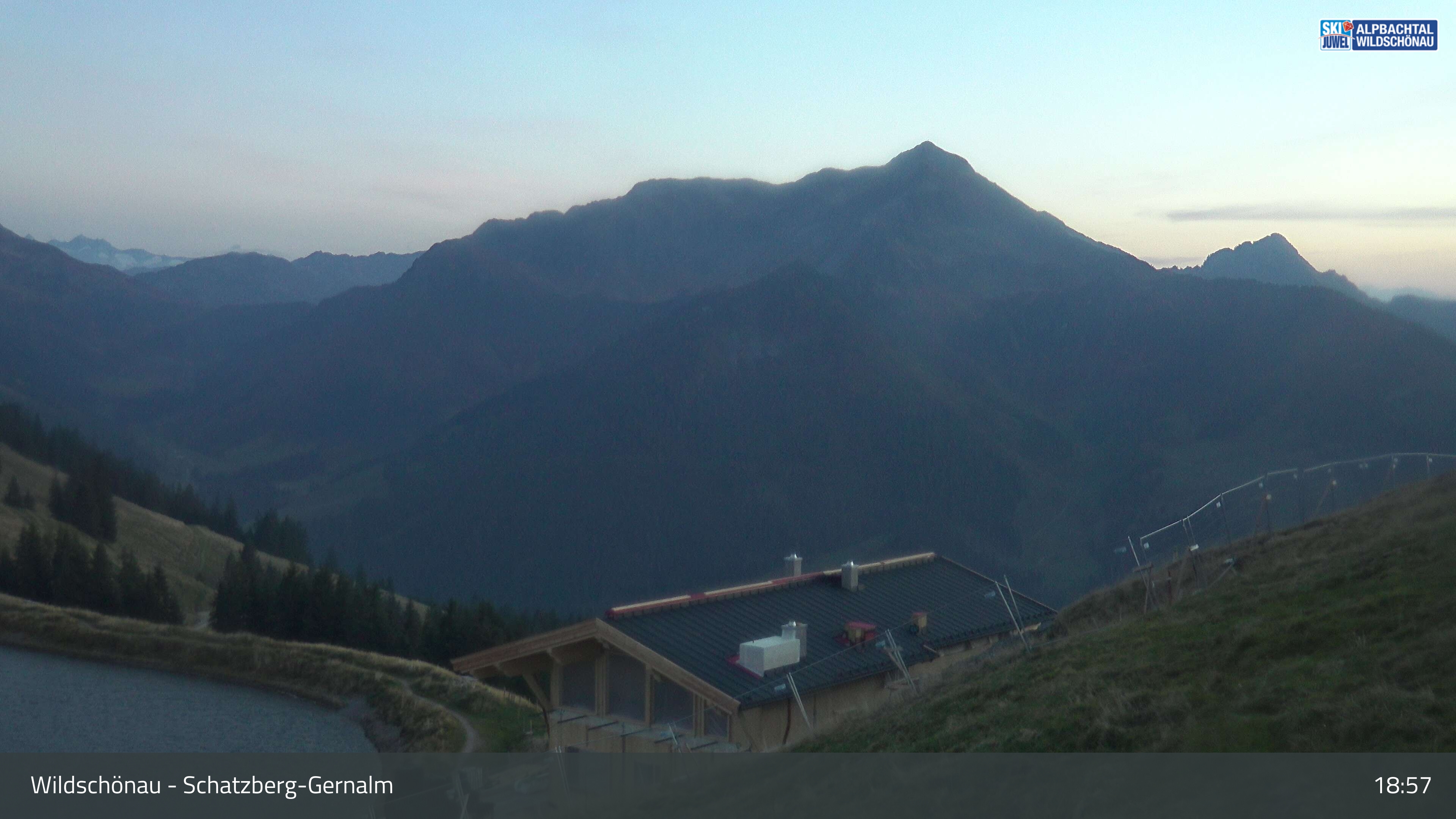 Schatzberg-Gernalm webcam at Ski Juwel Alpbachtal Wildschonau