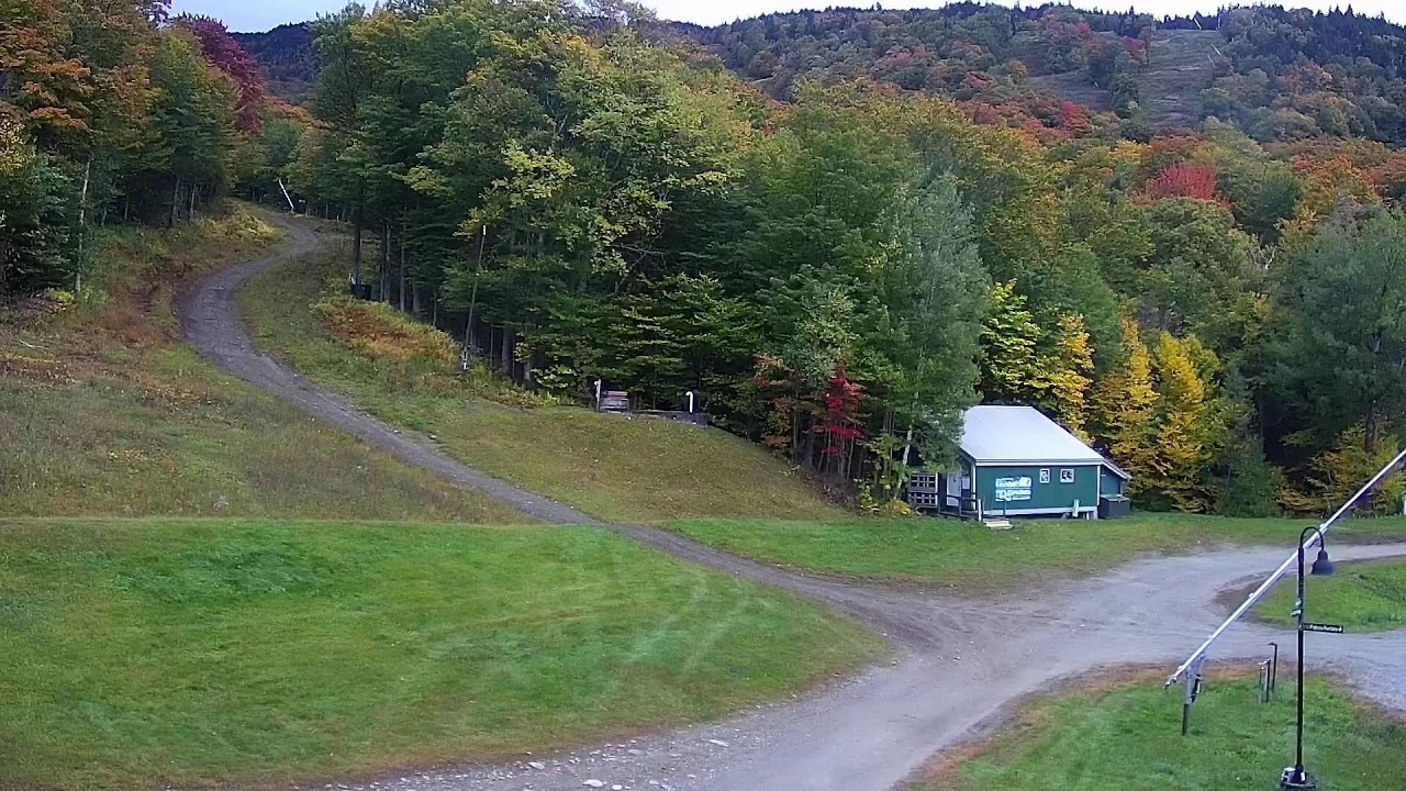 Base Lodge webcam at Smugglers