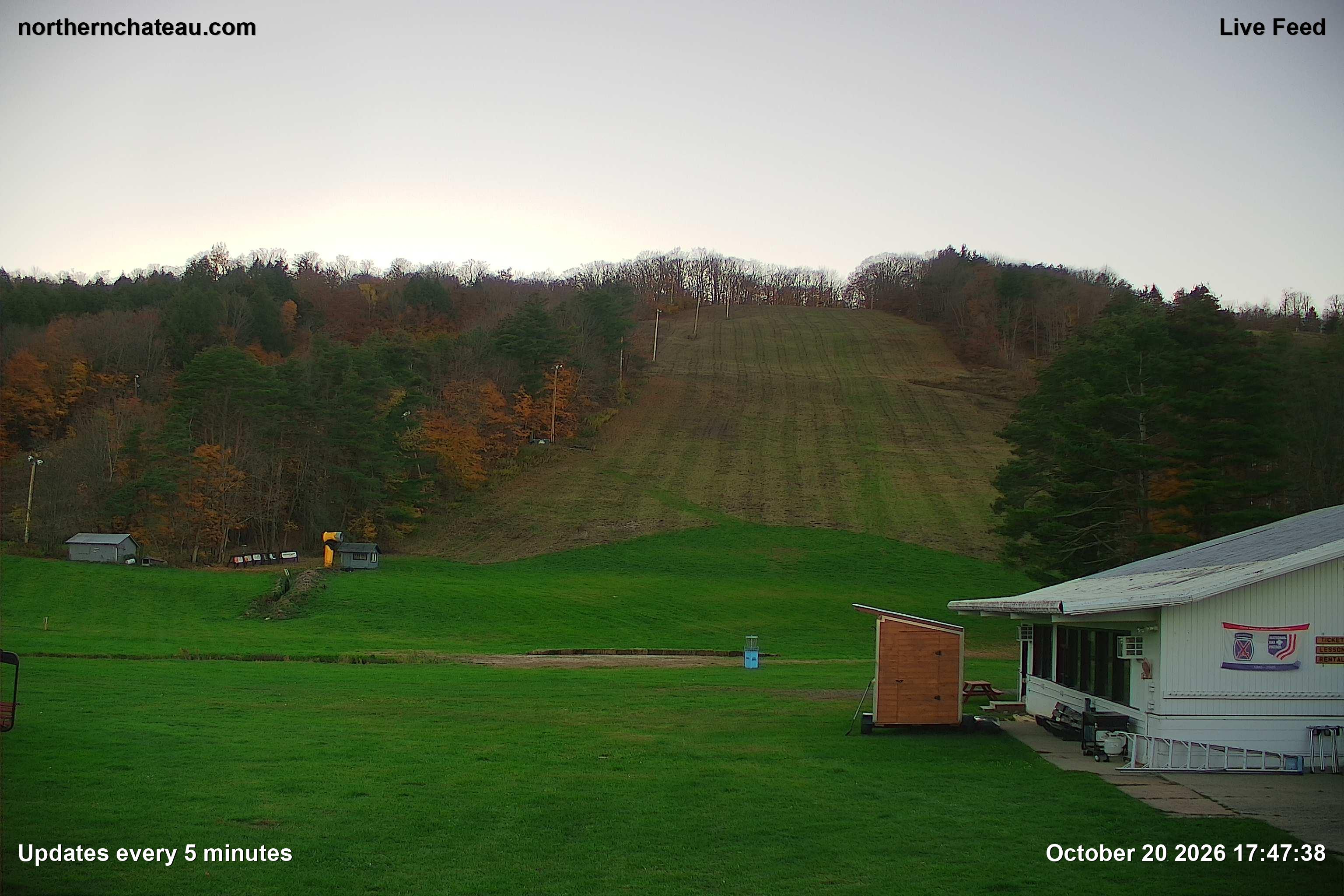 Base Area webcam at Snow Ridge