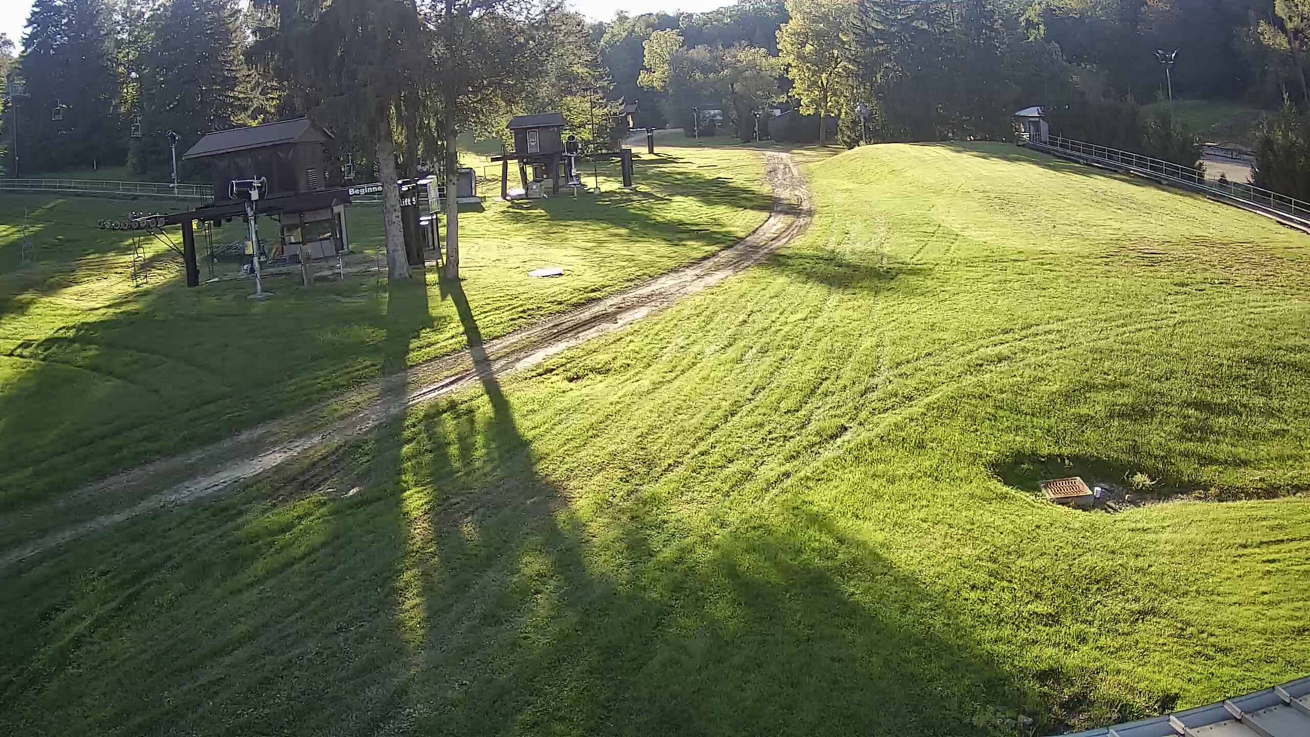 Beginners Area webcam at Snow Trails