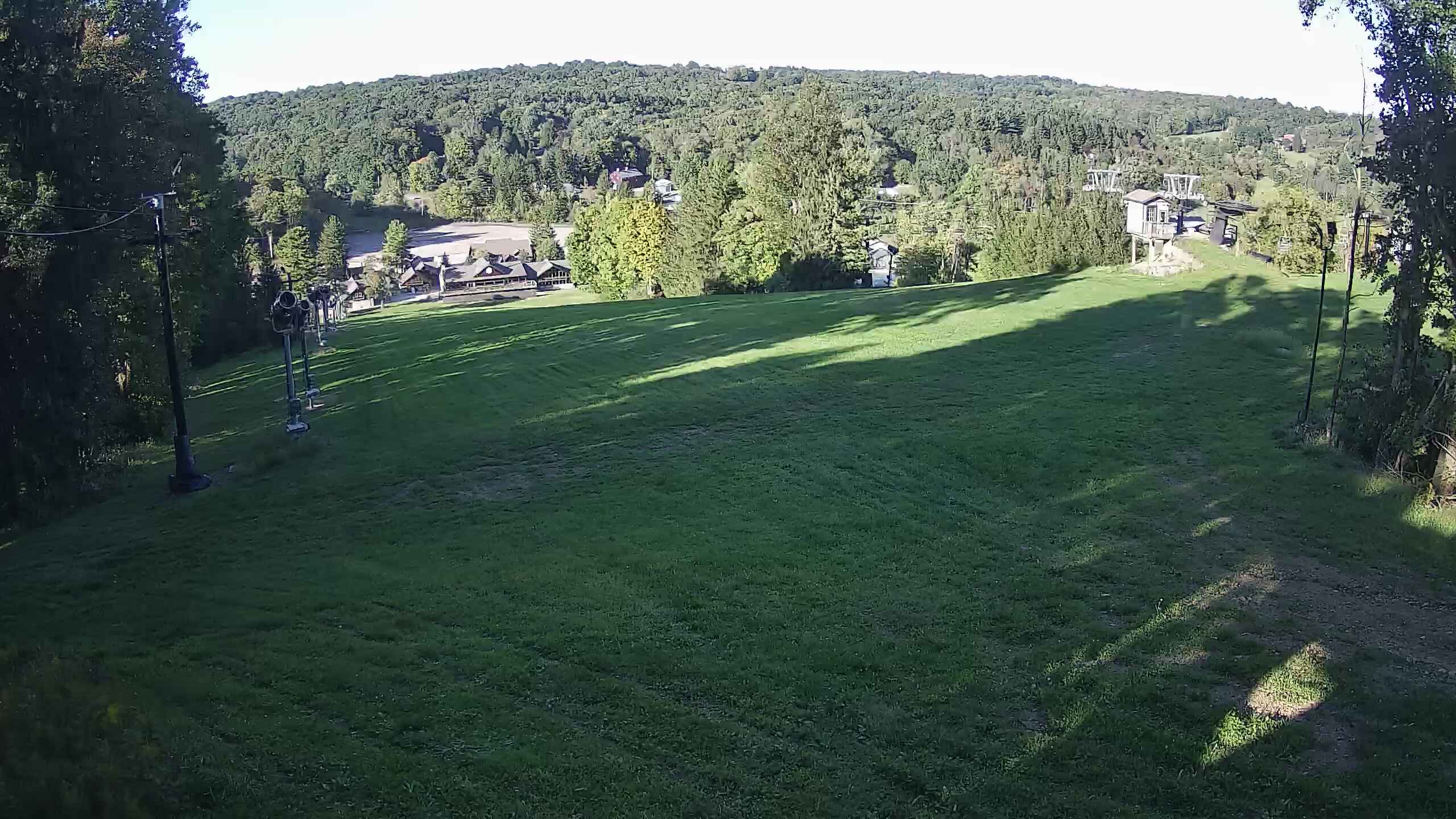 Mt. Mansfield Double Lift webcam at Snow Trails
