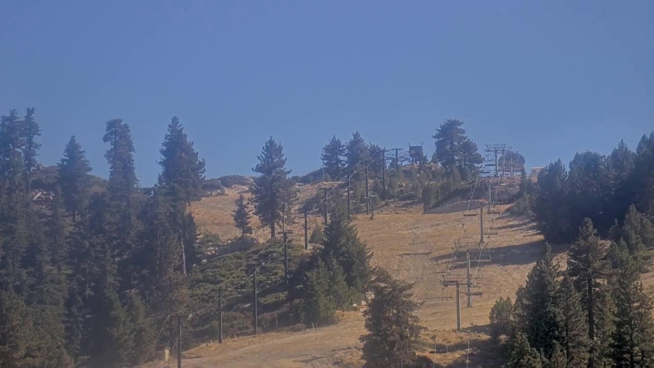 Snow Valley Base Area webcam