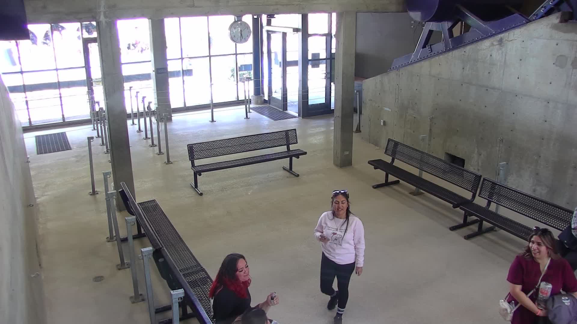 Tram Bullpen webcam at Snowbird