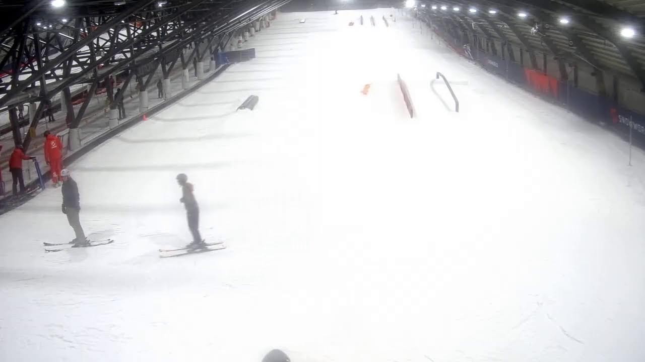 Piste 2 webcam at SnowWorld Zoetermeer
