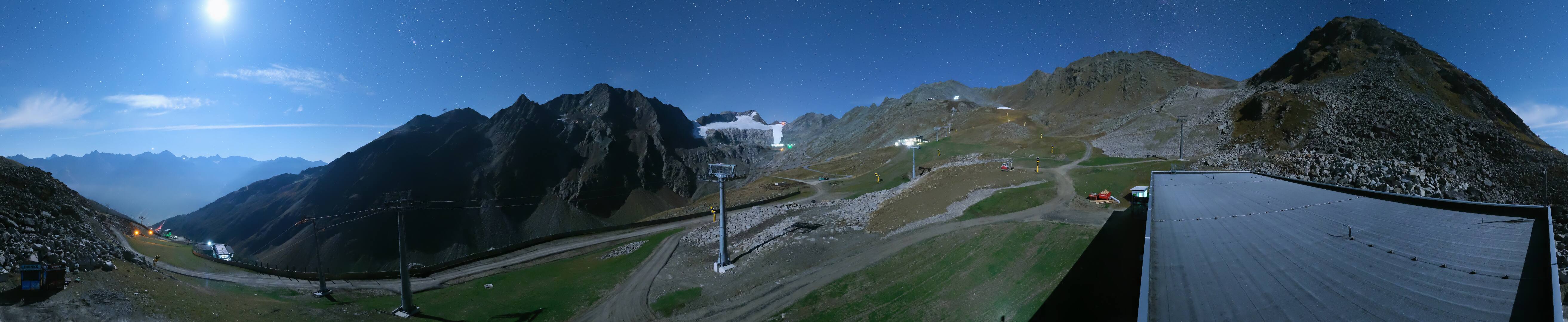 Bottom of Schwarzkogl webcam at Solden