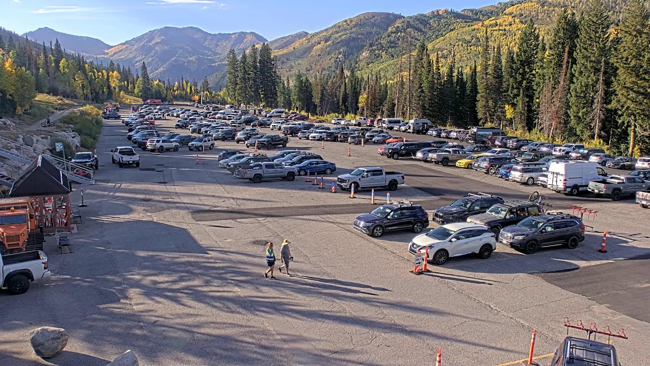 Moonbeam Parking Lot webcam at Solitude