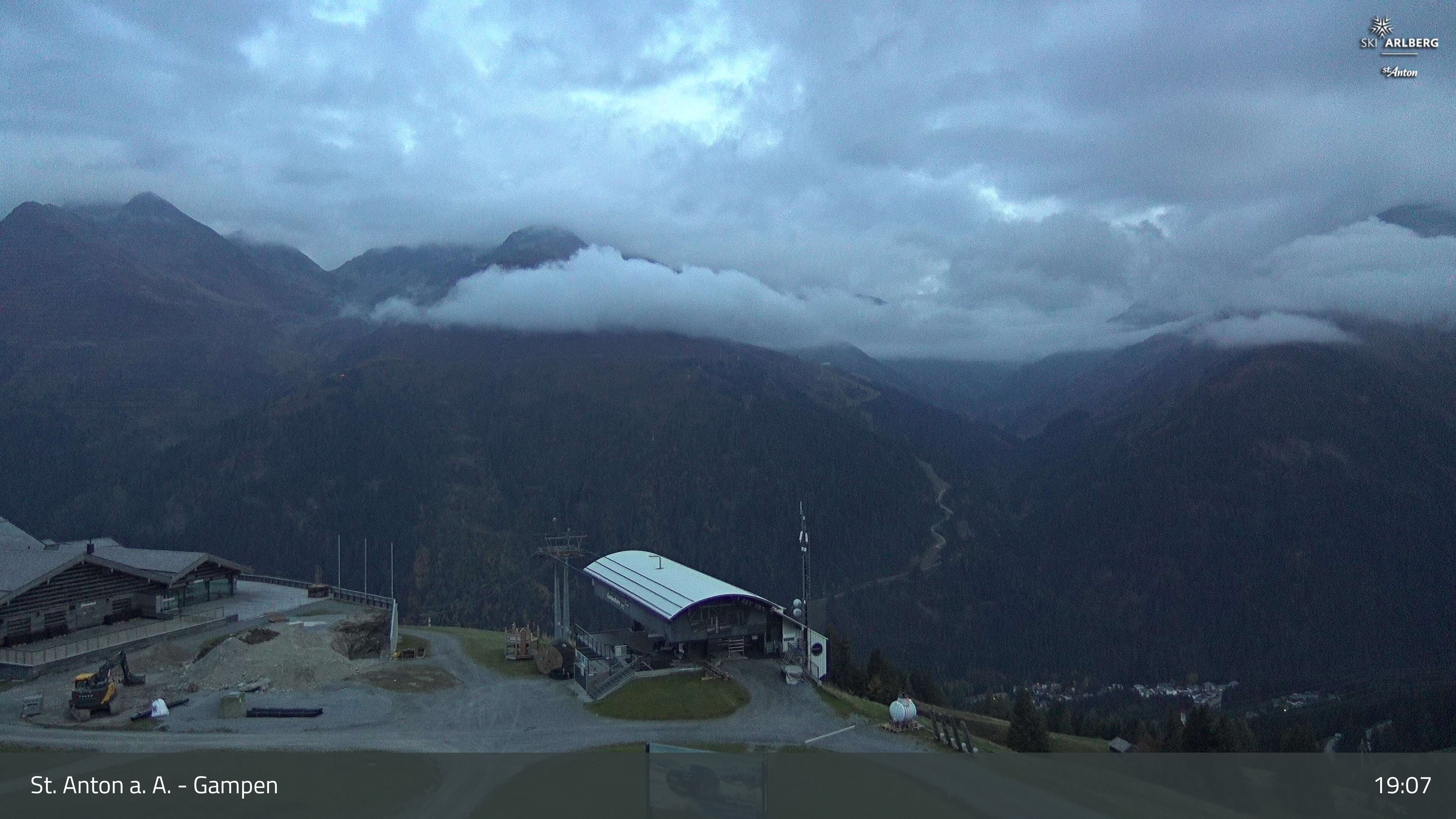 Gampen - Top of Nassereinbahn webcam at St Anton