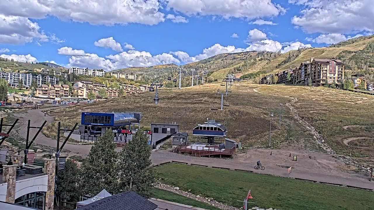 Christie Peak Express and Wild Blue Gondola webcam at Steamboat