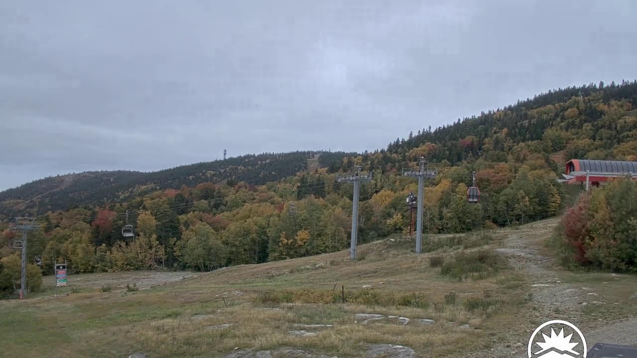Peak Lodge View webcam at Sunday River