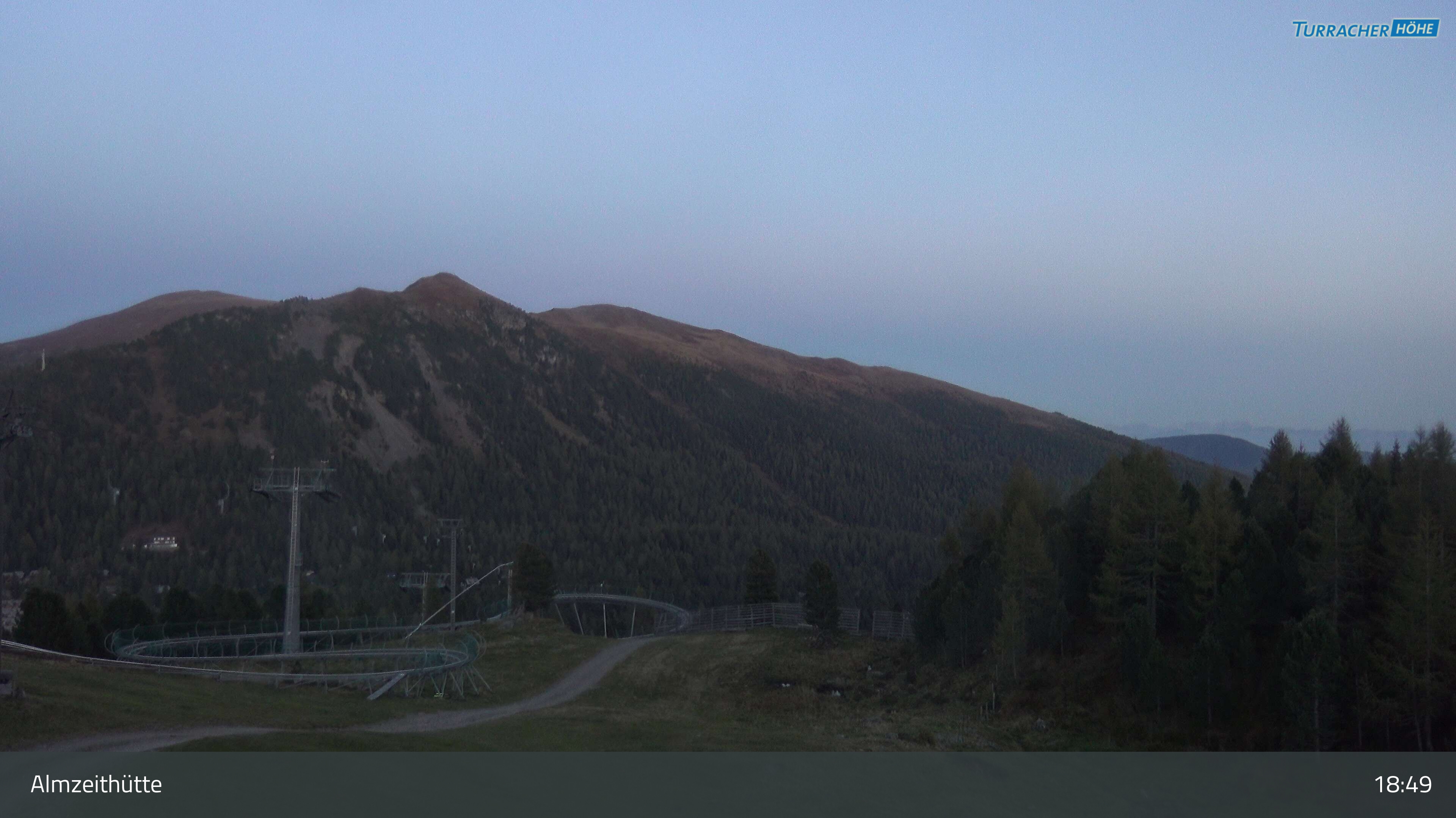 Almzeithutte - Top of Panoramabahn webcam at Turracher Hohe