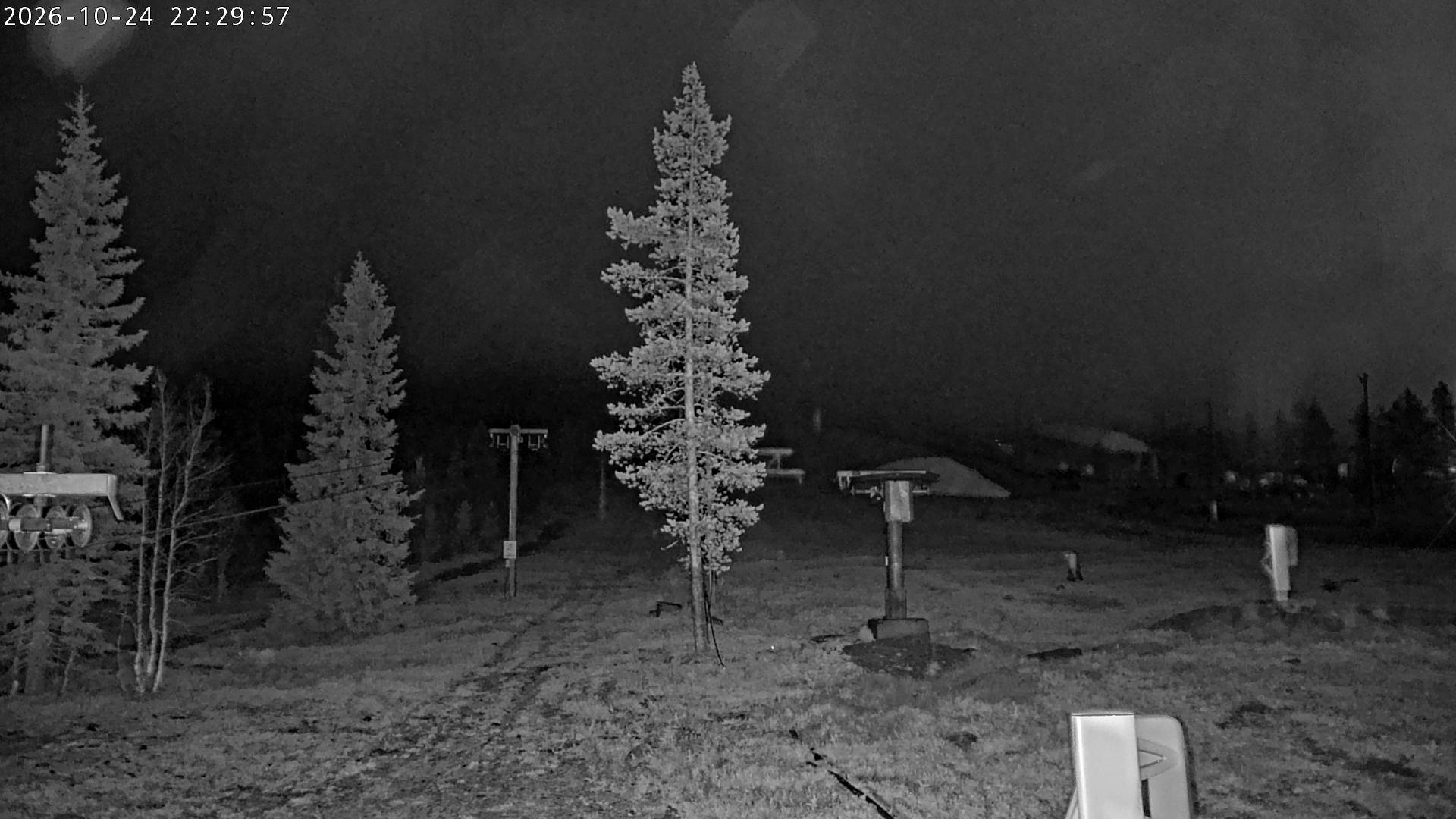 Ski Resort North webcam at Yllas