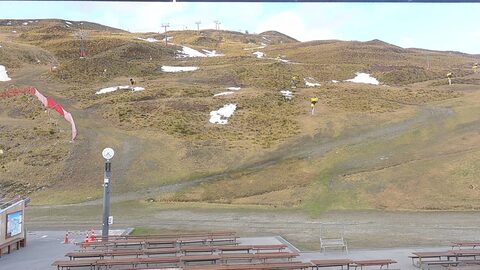 Coronet Coronet Peak Base webcam