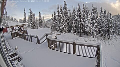 Red Mountain Paradise Lodge Deck webcam