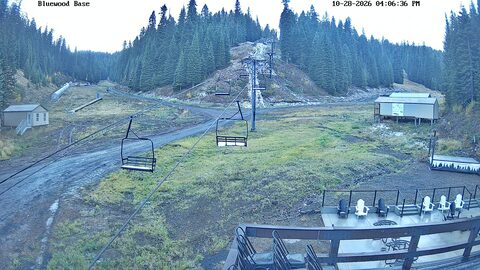 Ski Bluewood Base webcam
