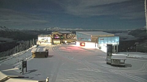 Whistler Blackcomb Roundhouse Lodge webcam