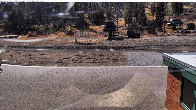 Alpine Meadows Alpine Lodge webcam