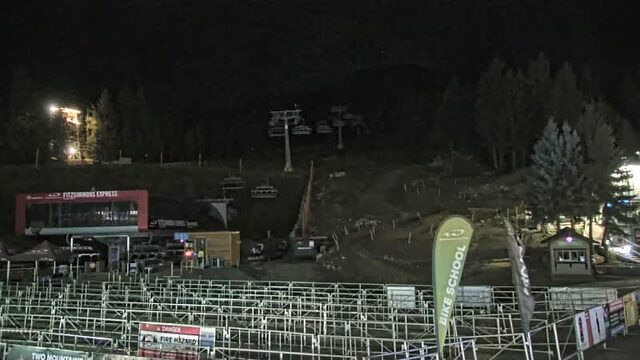 Whistler Blackcomb Village Cam webcam
