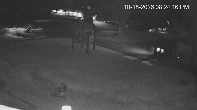 Whitefish Lift Plaza webcam