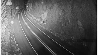 Willamette Pass HWY 58 Salt Creek Tunnel West webcam