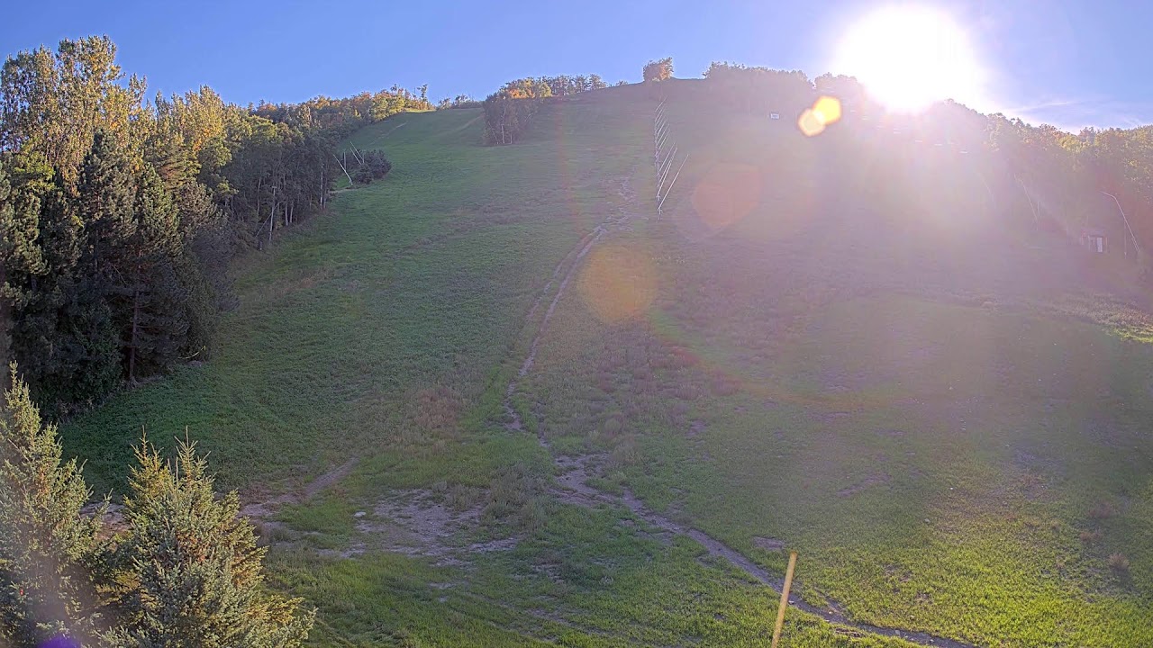 Blue Mountain Calamity Lane webcam